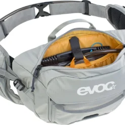 Evoc Hip Pack 3 L - Steen 7 Evoc Hip Pack 3 L - Steen -Aanbiedingen Rij Plezier Winkel 4250450726784 HIP PACK 3L STONE D3 1