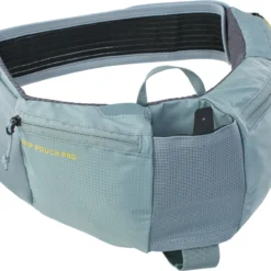 Evoc Hip Pouch Pro + 0,55 L Waterfles - Staal -Aanbiedingen Rij Plezier Winkel 4250450726814 HIP POUCH PRO DRINK BOTTLE 0 55L STEEL ONE SIZE D3