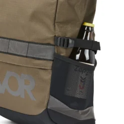 AEVOR Triple Bike Bag - Proof Olijf Goud 20 AEVOR Triple Bike Bag - Proof Olijf Goud -Aanbiedingen Rij Plezier Winkel AVR PBW 001 20093 AEVOR Triple Bike Bag Proof Olive Gold 09 scaled