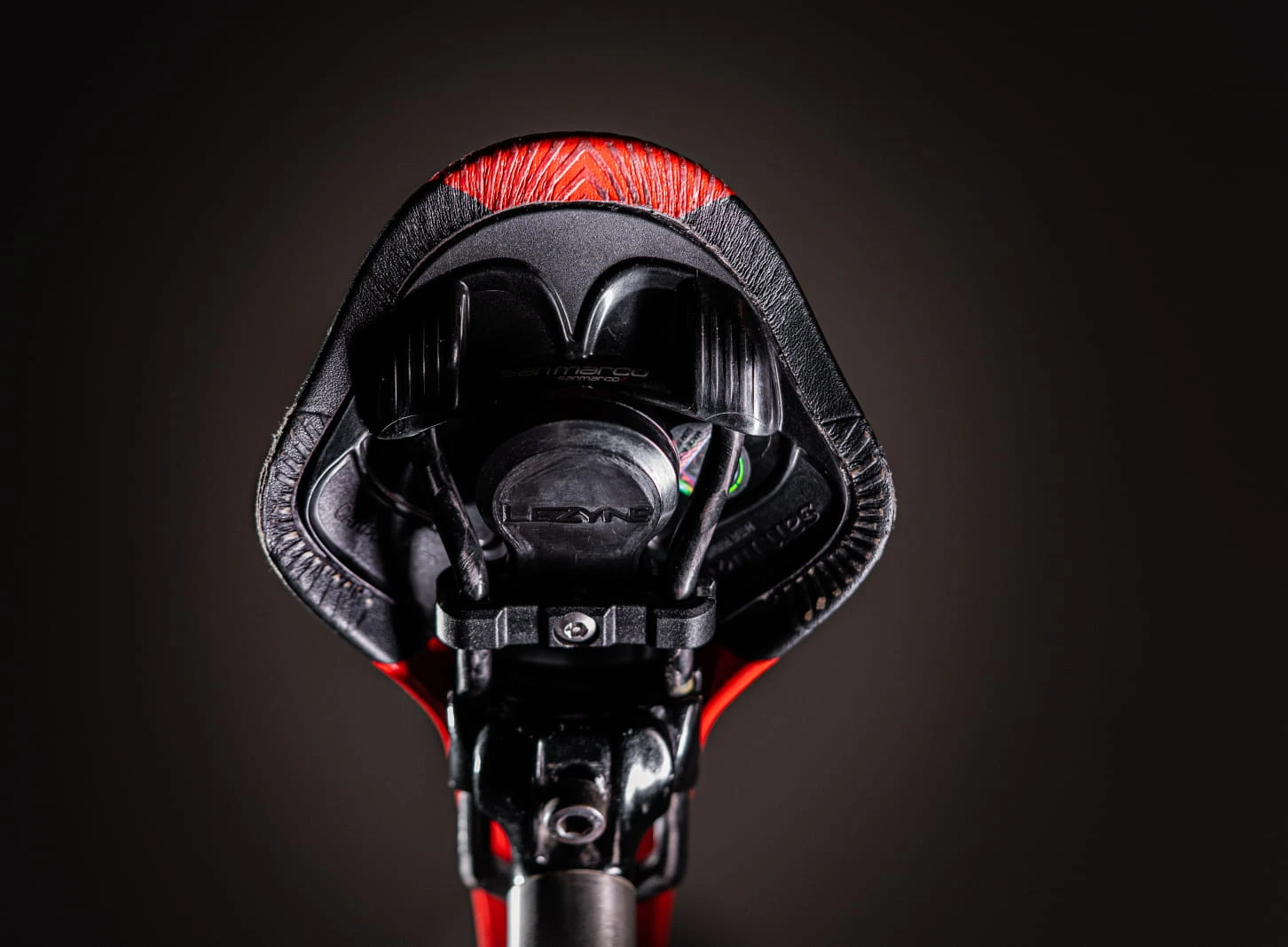 Lezyne Matrix Saddle Tagger 7 Lezyne Matrix Saddle Tagger - Afbeelding 7